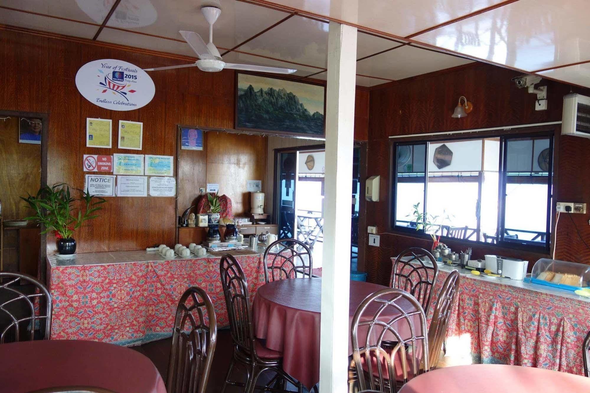 Seaside Travellers Inn Kinarut Exterior photo